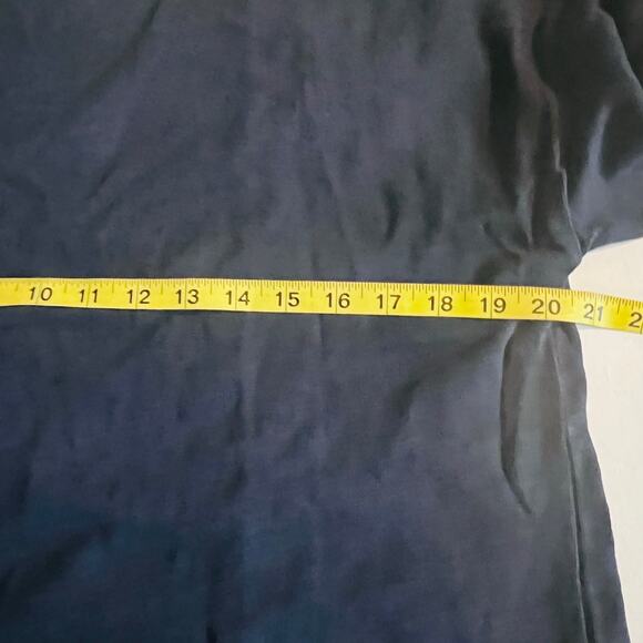 Ann Taylor Loft Harbor Gold Button Detail Top Size M Medium NWT Navy - Picture 7 of 9